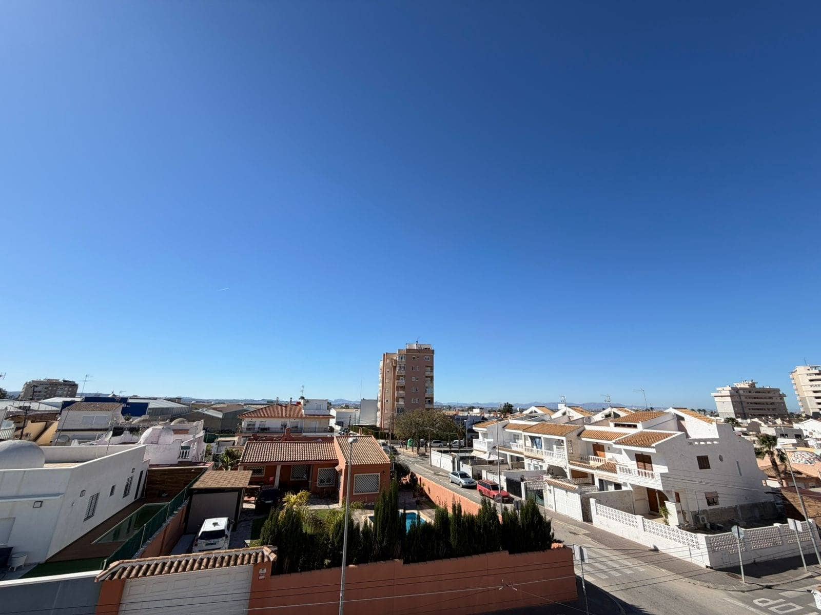 2 Zimmer Reihenhaus zu verkaufen in Torrevieja mit Pool - 219.900 € (Ref: 9831853)