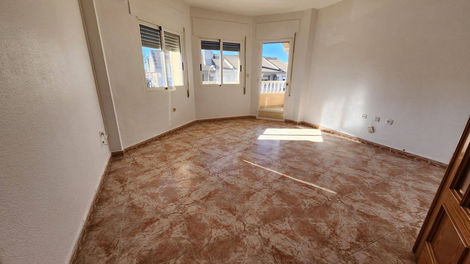 3 bedroom Flat for sale in San Javier with garage - € 185,000 (Ref: 9831856)