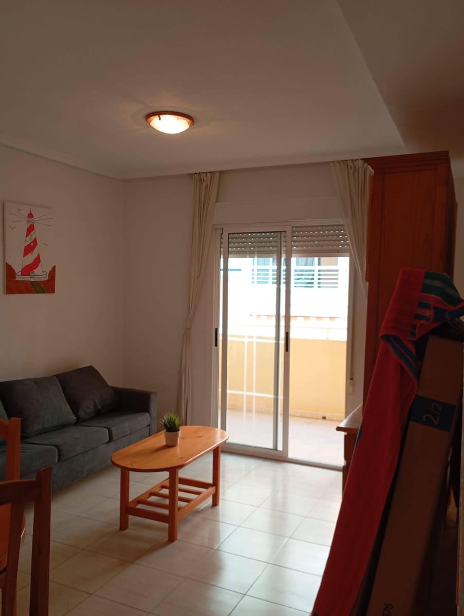 2 quarto Apartamento para venda em Torrevieja - 136 000 € (Ref: 9831880)