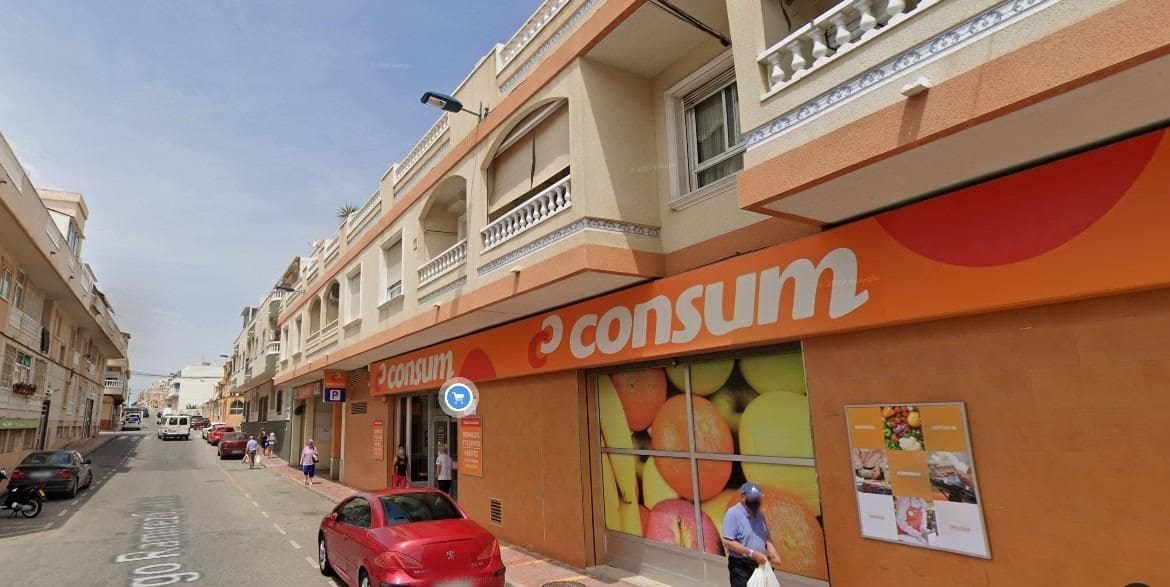 1 bedroom Apartment for sale in Torrevieja - € 50,000 (Ref: 9831881)