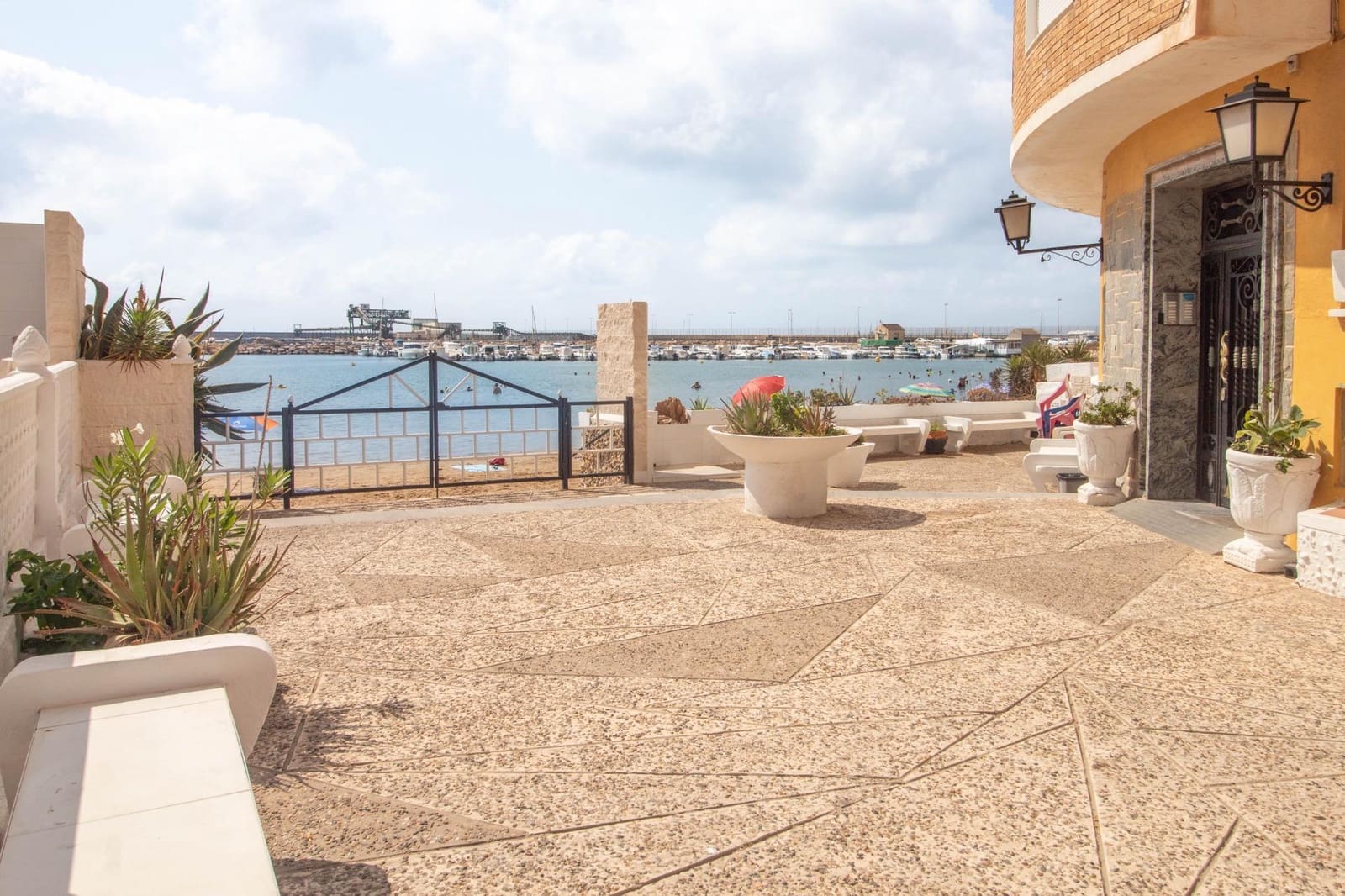 3 Zimmer Apartment zu verkaufen in Torrevieja - 390.000 € (Ref: 9831888)