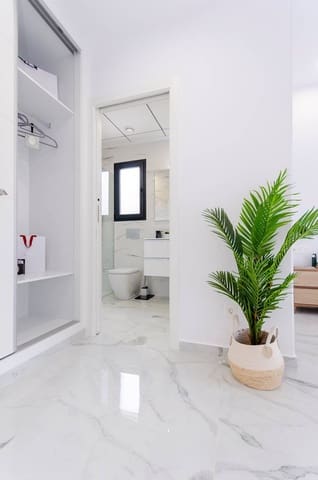 3 chambre Villa/Maison à vendre à El Chaparral - La Siesta - La Torreta, Torrevieja avec piscine - 385 000 € (Ref: 9831890)