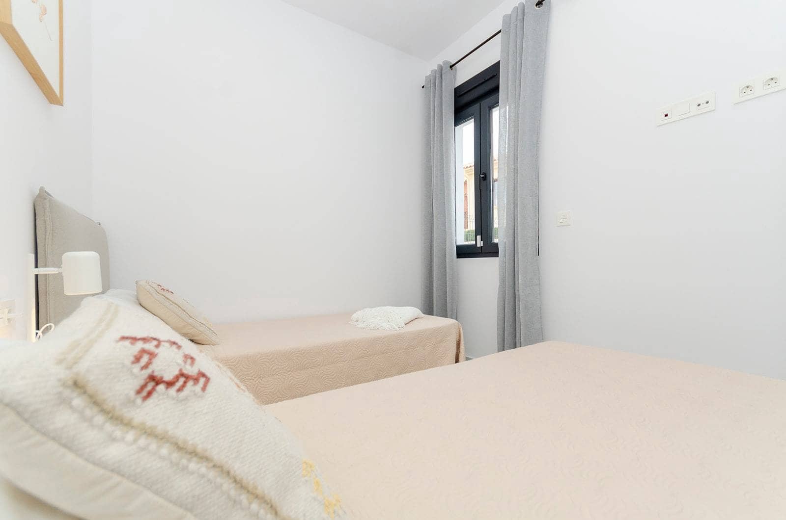 3 chambre Villa/Maison à vendre à Torrevieja avec piscine - 385 000 € (Ref: 9831890)