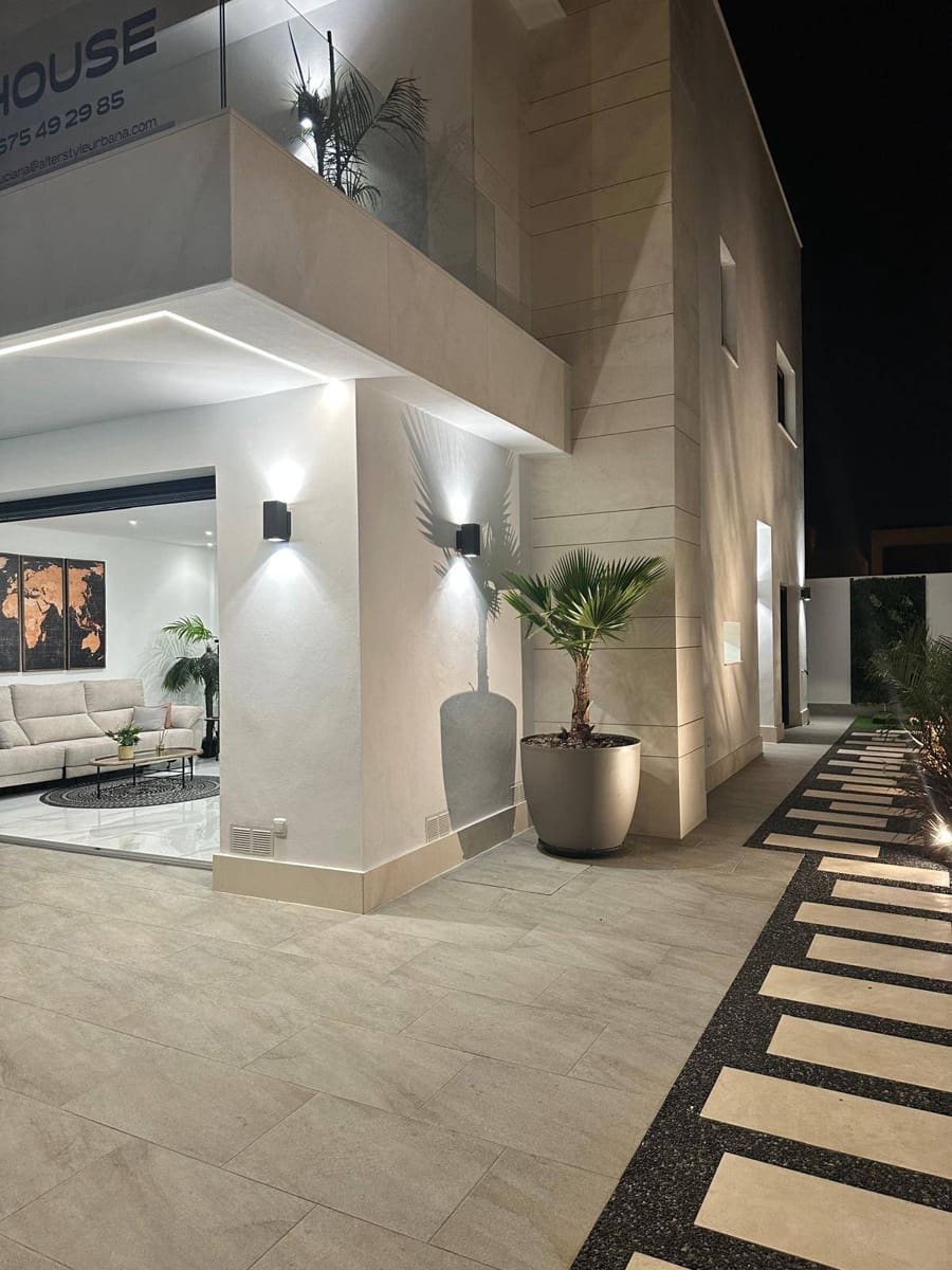 3 chambre Villa/Maison à vendre à San Pedro del Pinatar avec piscine - 449 000 € (Ref: 9831893)