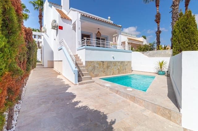 3 bedroom Villa for sale in Villamartin, Orihuela with pool - € 399,000 (Ref: 9896443)