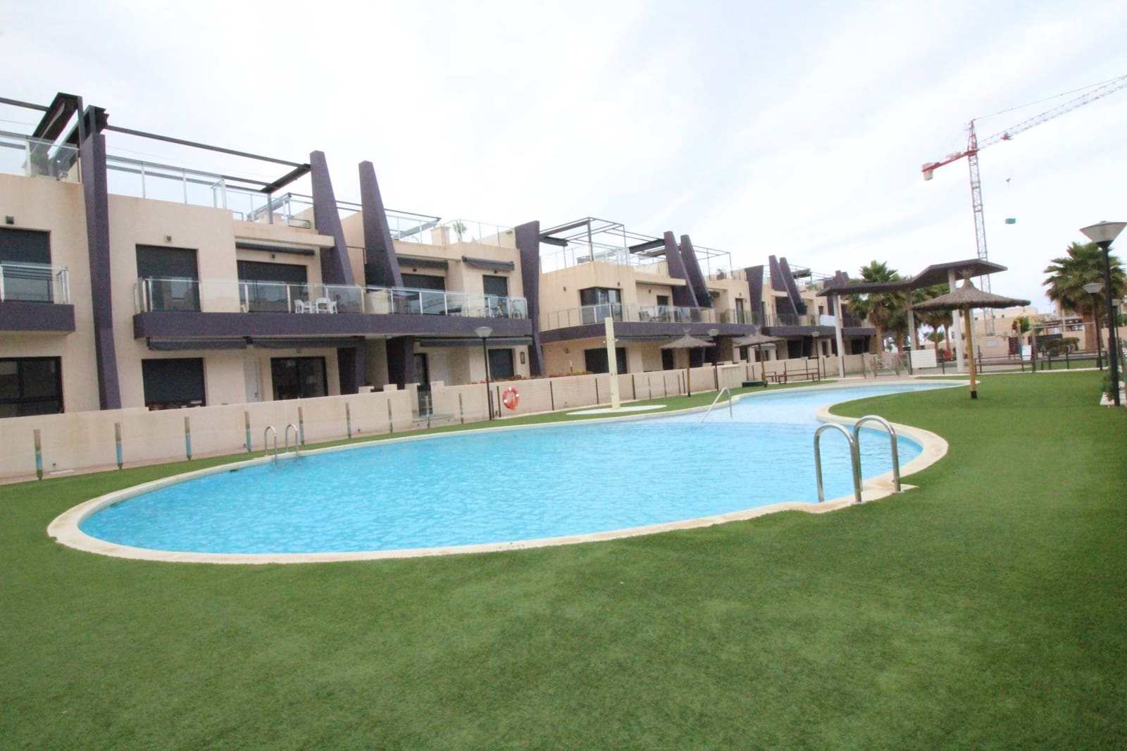 2 soverom Leilighet til leie i Torre de la Horadada - € 4 200 (Ref: 9945838)