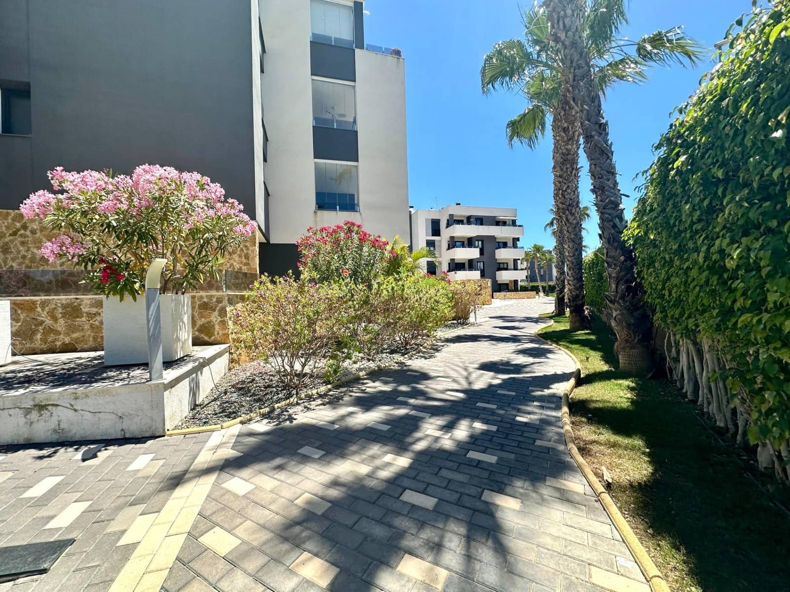 2 sypialnia Apartament na sprzedaż w Orihuela Costa z basenem - 259 000 € (Ref: 9998901)