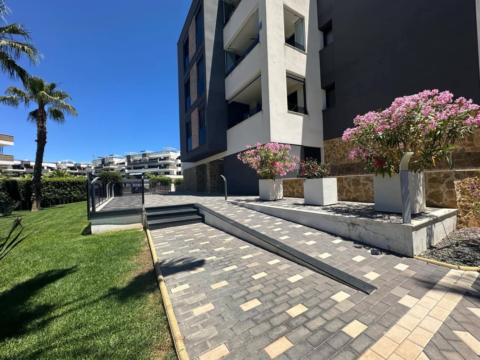 2 sypialnia Apartament na sprzedaż w Orihuela Costa z basenem - 259 000 € (Ref: 9998901)