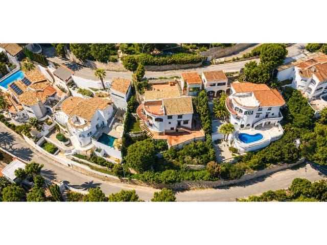 3 soverom Villa til salgs i Benissa med garasje - € 515 000 (Ref: 10003616)