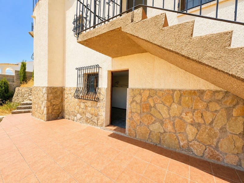 3 bedroom Villa for sale in Benissa with garage - € 515,000 (Ref: 10003616)
