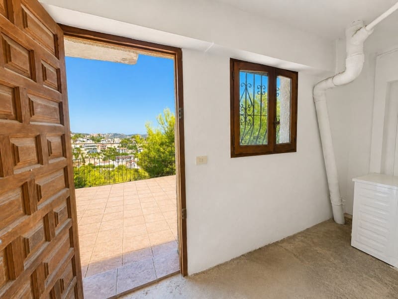 3 bedroom Villa for sale in Benissa with garage - € 515,000 (Ref: 10003616)