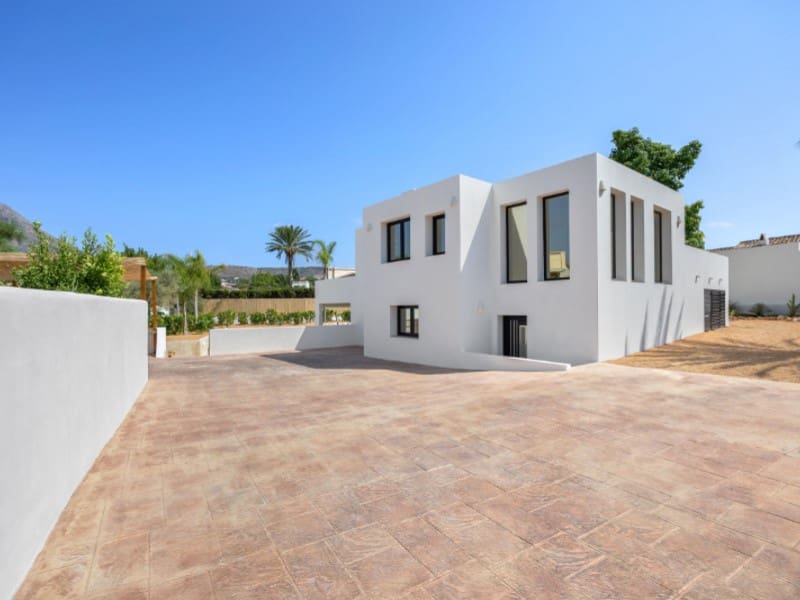 5 bedroom Villa for sale in Javea / Xabia with pool garage - € 1,650,000 (Ref: 10006334)