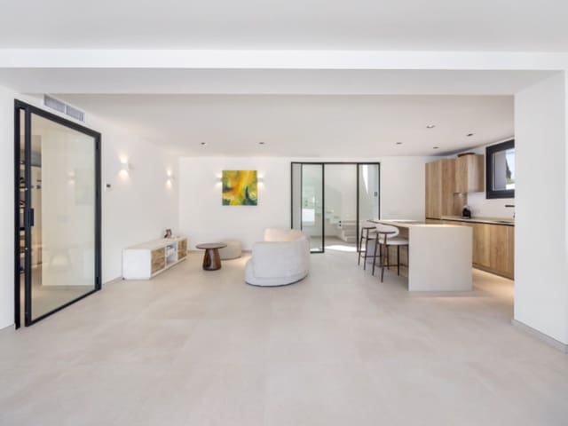 5 bedroom Villa for sale in Partides comunes - Adsubia, Javea / Xàbia with pool garage - € 1,650,000 (Ref: 10006334)
