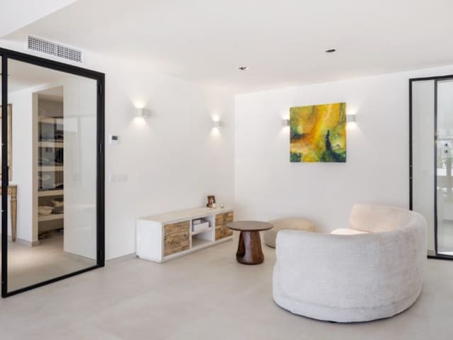 5 bedroom Villa for sale in Partides comunes - Adsubia, Javea / Xàbia with pool garage - € 1,650,000 (Ref: 10006334)