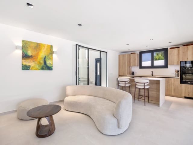 5 bedroom Villa for sale in Partides comunes - Adsubia, Javea / Xàbia with pool garage - € 1,650,000 (Ref: 10006334)