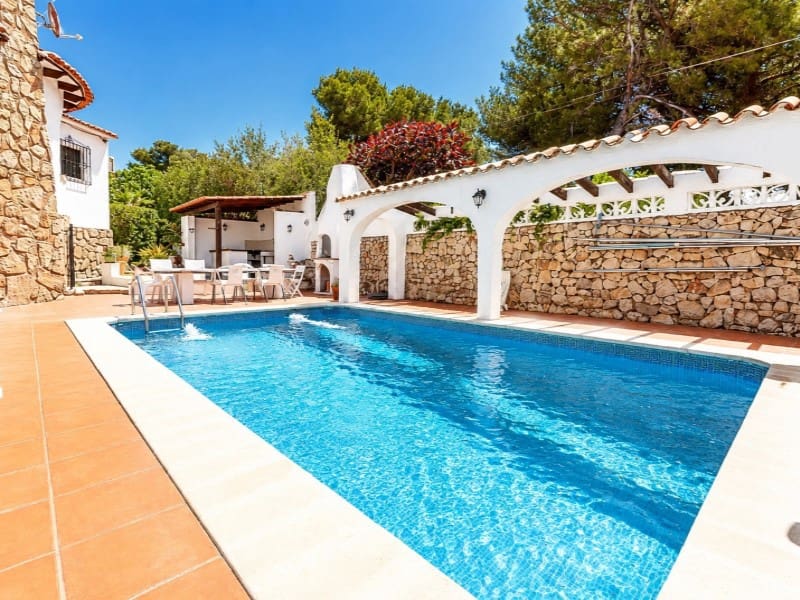 3 slaapkamer Villa te koop in Javea / Xabia met zwembad - € 559.000 (Ref: 10023744)