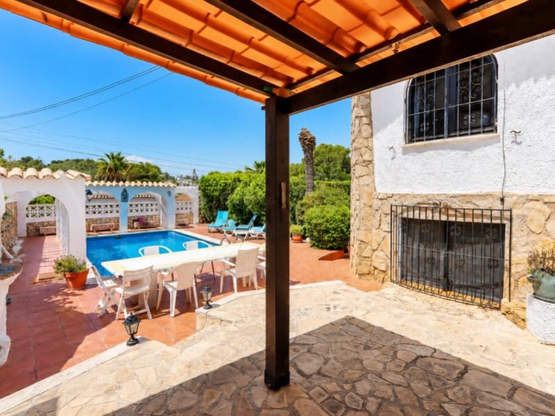 3 slaapkamer Villa te koop in Javea / Xabia met zwembad - € 559.000 (Ref: 10023744)
