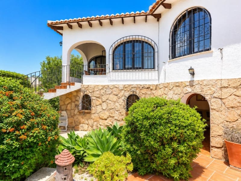 3 slaapkamer Villa te koop in Javea / Xabia met zwembad - € 559.000 (Ref: 10023744)
