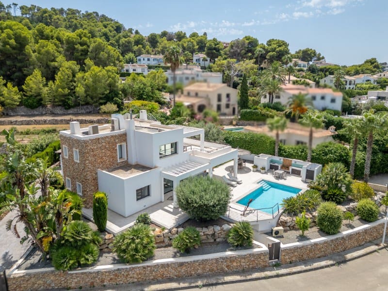 Chalet de 3 habitaciones en Javea / Xàbia en venta con piscina garaje - 1.350.000 € (Ref: 10025358)