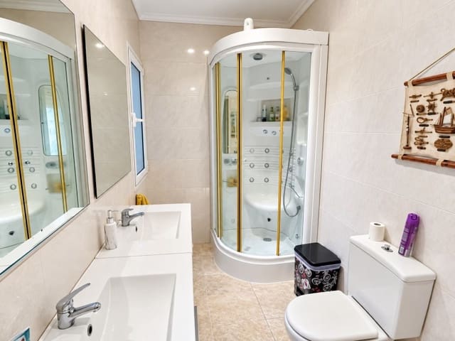 6 soverom Villa til salgs i Cap Martí - El Tossalet - Pinomar, Javea / Xàbia med svømmebasseng garasje - € 595 000 (Ref: 10078155)
