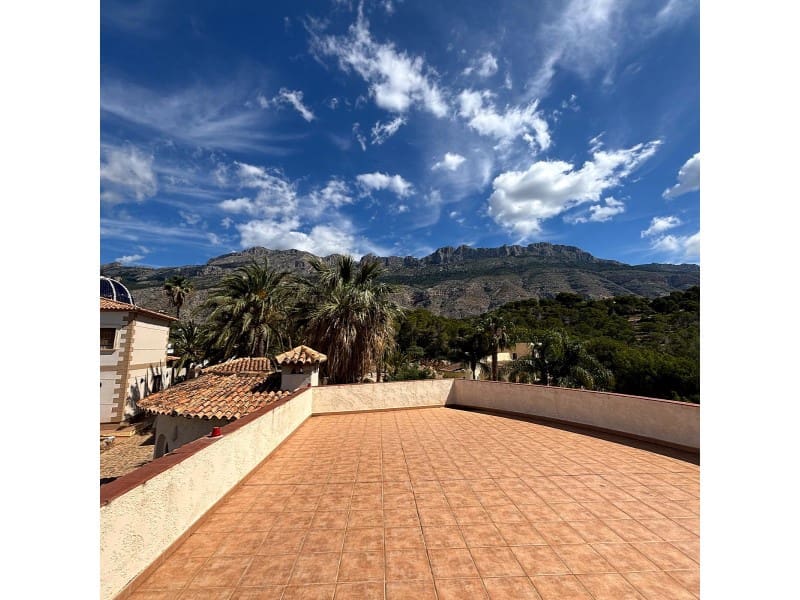 Chalet de 6 habitaciones en Altea la Vella en venta con piscina garaje - 2.200.000 € (Ref: 10078157)