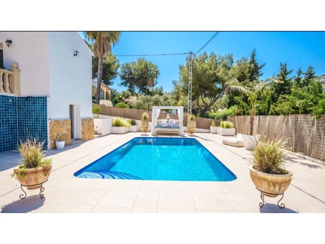 4 slaapkamer Villa te koop in Cap Martí - El Tossalet - Pinomar, Javea / Xàbia met zwembad - € 1.850.000 (Ref: 10078158)