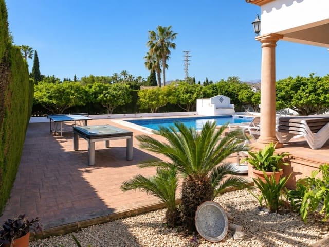 9 soveværelse Villa til salg i Partida Tosal - Zona del Castellans, Javea / Xàbia med swimmingpool - € 2.000.000 (Ref: 10078159)