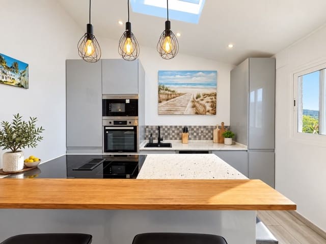 5 chambre Villa/Maison à vendre à Partides comunes - Adsubia, Javea / Xàbia avec piscine garage - 700 000 € (Ref: 10086041)