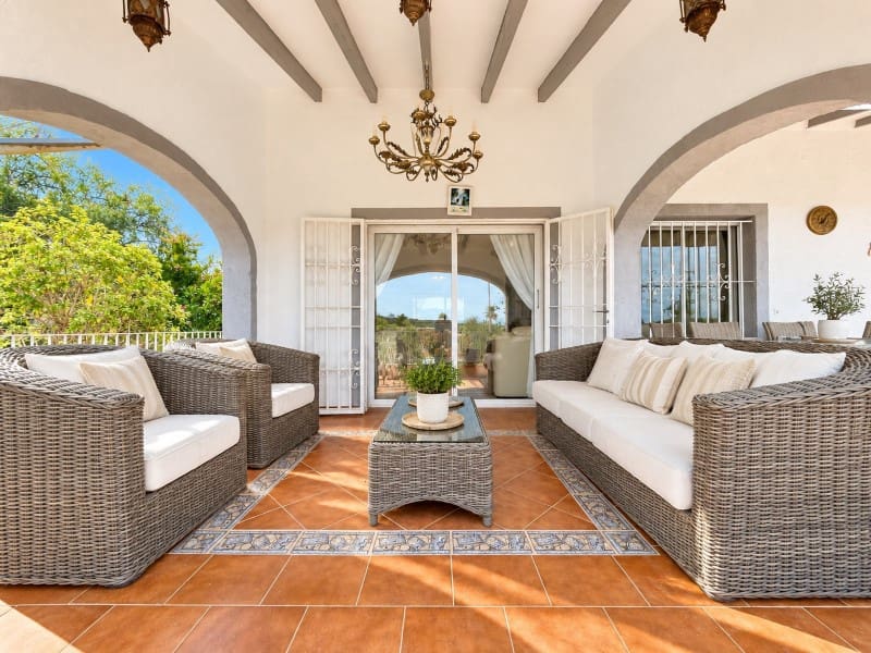 5 chambre Villa/Maison à vendre à Javea / Xabia avec piscine garage - 700 000 € (Ref: 10086041)
