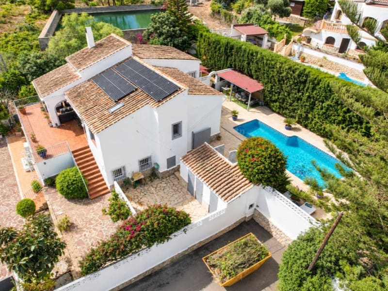5 chambre Villa/Maison à vendre à Javea / Xabia avec piscine garage - 700 000 € (Ref: 10086041)