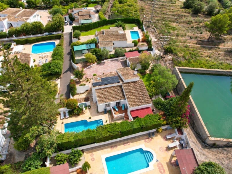 5 chambre Villa/Maison à vendre à Javea / Xabia avec piscine garage - 700 000 € (Ref: 10086041)