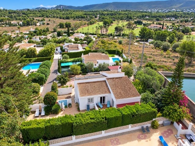 5 chambre Villa/Maison à vendre à Partides comunes - Adsubia, Javea / Xàbia avec piscine garage - 700 000 € (Ref: 10086041)