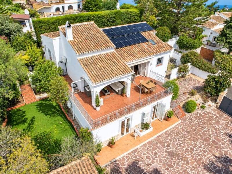 5 chambre Villa/Maison à vendre à Javea / Xabia avec piscine garage - 700 000 € (Ref: 10086041)