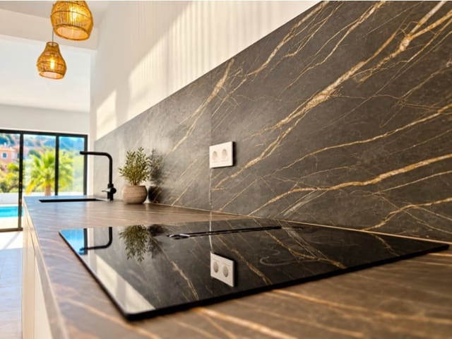 Chalet de 4 habitaciones en Altea en venta con piscina - 689.000 € (Ref: 10110947)