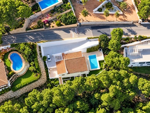 3 makuuhuone Huvila myytävänä paikassa Altea la Vella, Altea mukana uima-altaan 
autotalli - 545 000 € (Ref: 10119033)