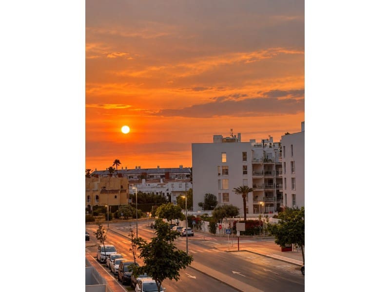2 soverom Leilighet til salgs i Denia med svømmebasseng garasje - € 365 900 (Ref: 10150332)
