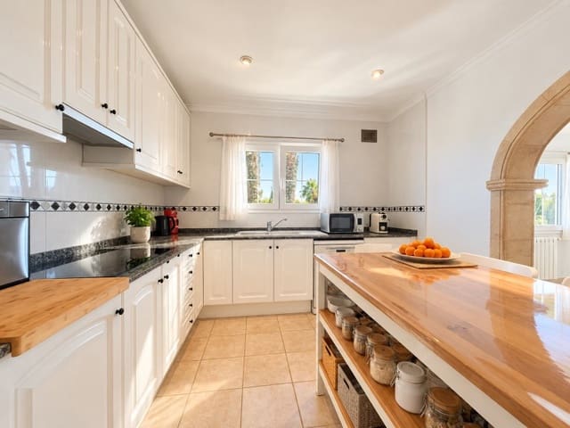3 soveværelse Villa til salg i Benitachell / Benitatxell med swimmingpool garage - € 625.000 (Ref: 10162887)