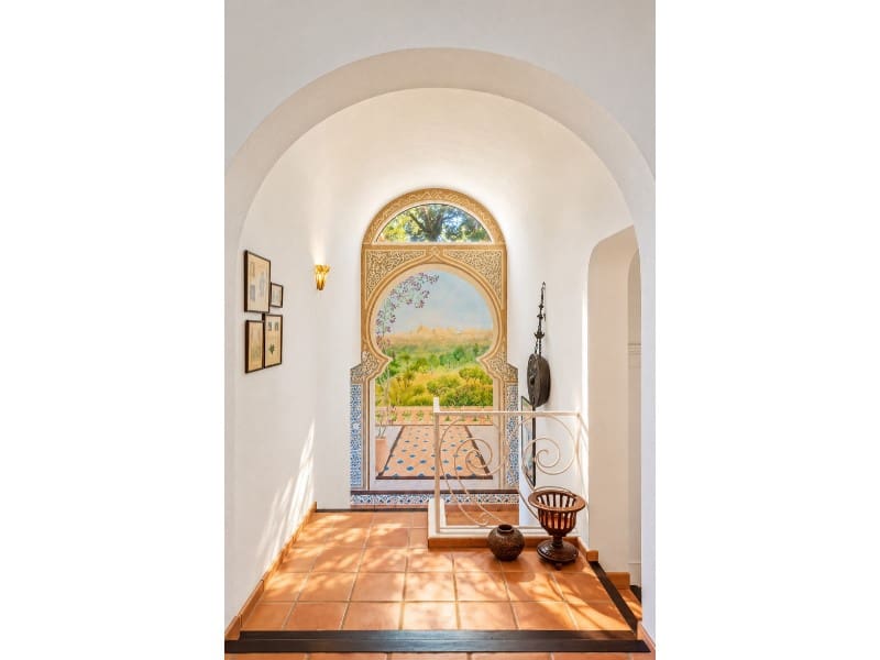 5 bedroom Villa for sale in Altea la Vella with pool garage - € 1,580,000 (Ref: 10182886)