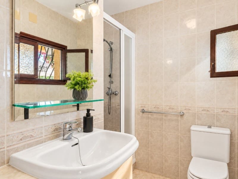 5 bedroom Villa for sale in Altea la Vella with pool garage - € 1,580,000 (Ref: 10182886)