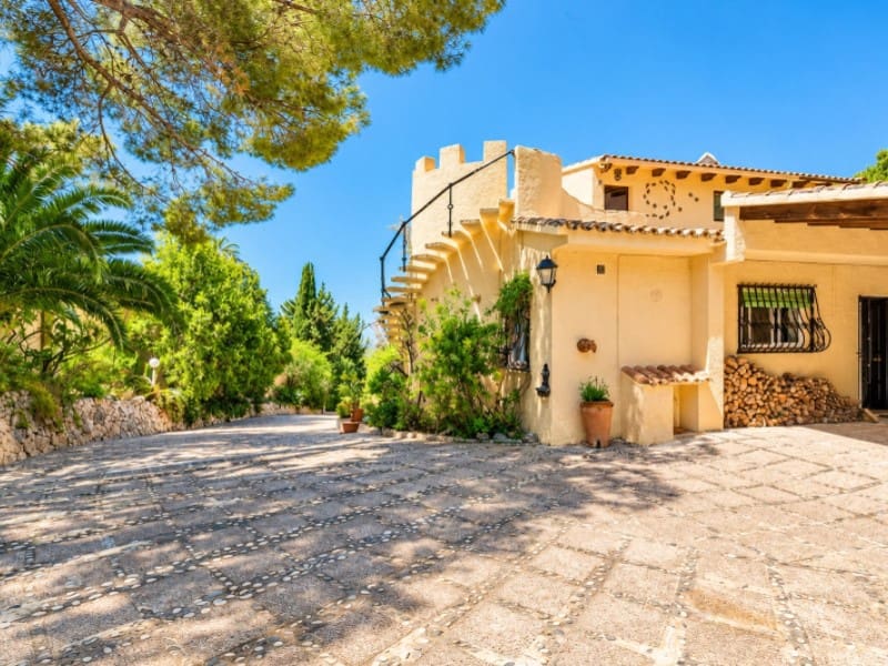 5 bedroom Villa for sale in Altea la Vella with pool garage - € 1,580,000 (Ref: 10182886)