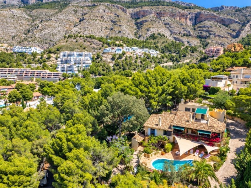 5 bedroom Villa for sale in Altea la Vella with pool garage - € 1,580,000 (Ref: 10182886)