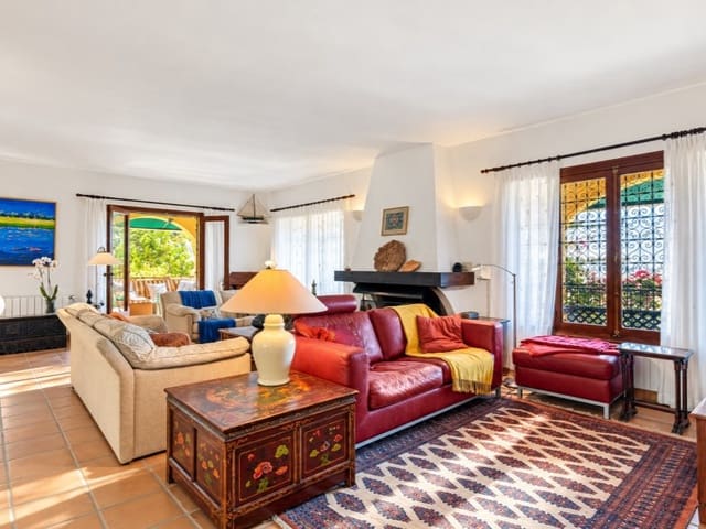 5 bedroom Villa for sale in Altea la Vella, Altea with pool garage - € 1,580,000 (Ref: 10182886)