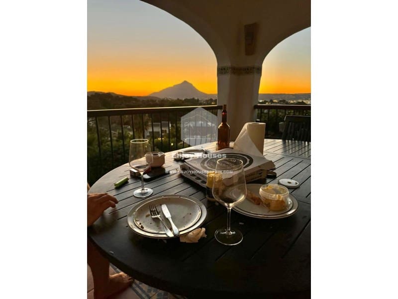 Chalet de 6 habitaciones en Javea / Xàbia en venta con piscina - 1.500.000 € (Ref: 8917028)