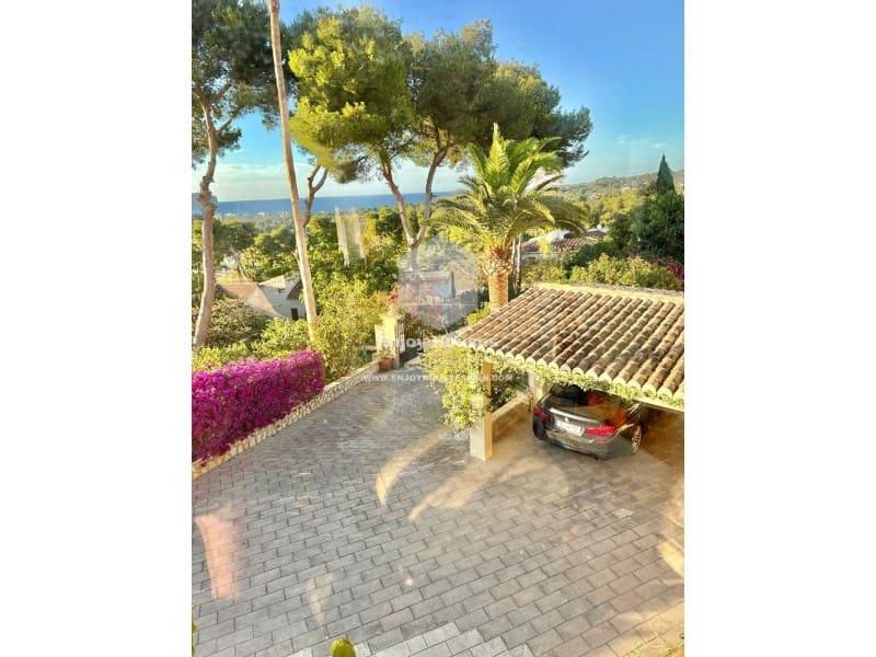 Chalet de 6 habitaciones en Javea / Xàbia en venta con piscina - 1.500.000 € (Ref: 8917028)