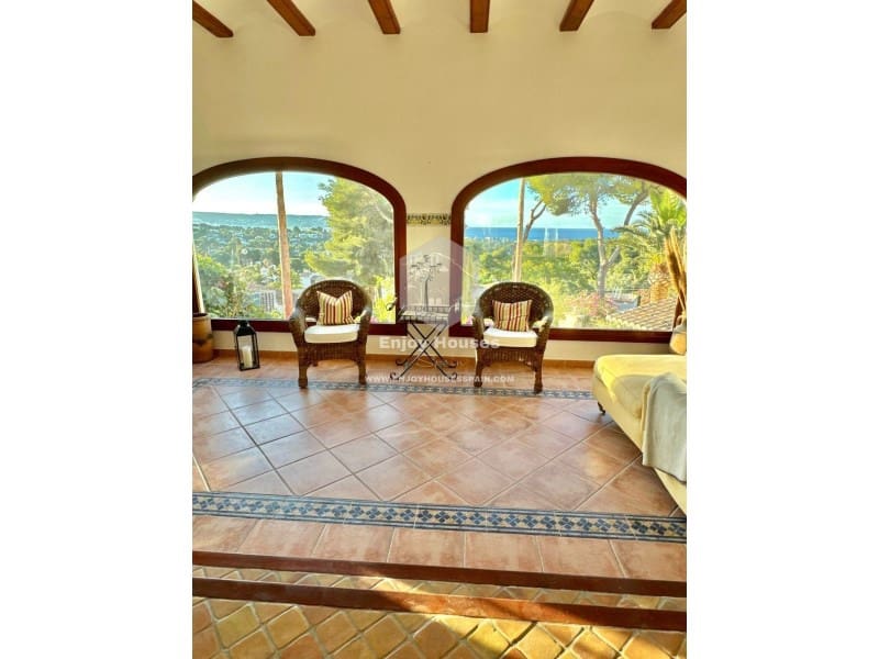 Chalet de 6 habitaciones en Javea / Xàbia en venta con piscina - 1.500.000 € (Ref: 8917028)