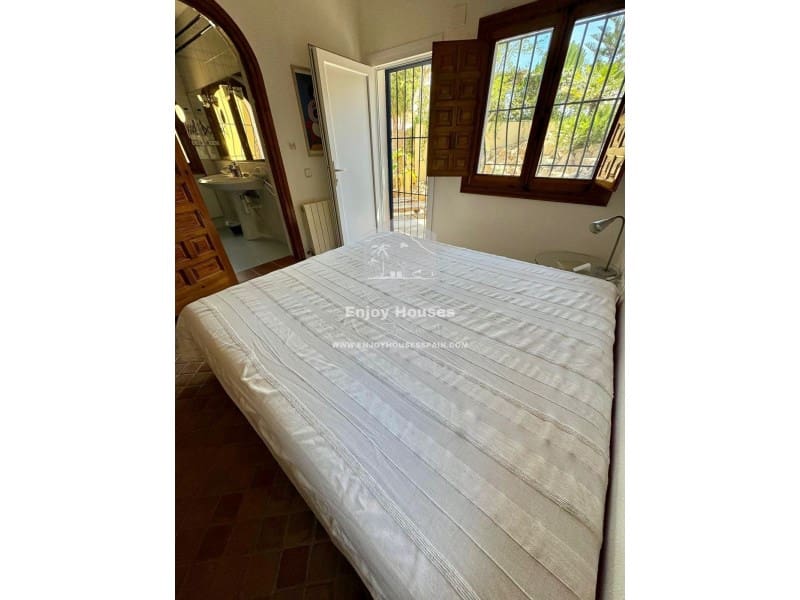 Chalet de 6 habitaciones en Javea / Xàbia en venta con piscina - 1.500.000 € (Ref: 8917028)