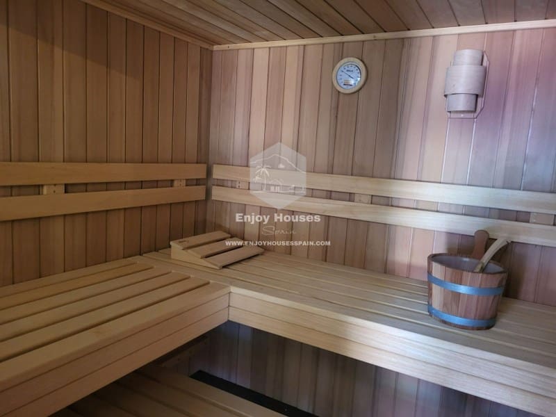 Chalet de 6 habitaciones en Javea / Xàbia en venta con piscina - 1.500.000 € (Ref: 8917028)