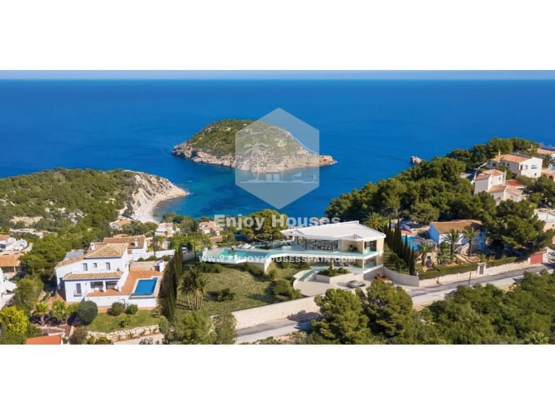 4 slaapkamer Villa te koop in Javea / Xabia met zwembad - € 3.995.000 (Ref: 8917050)