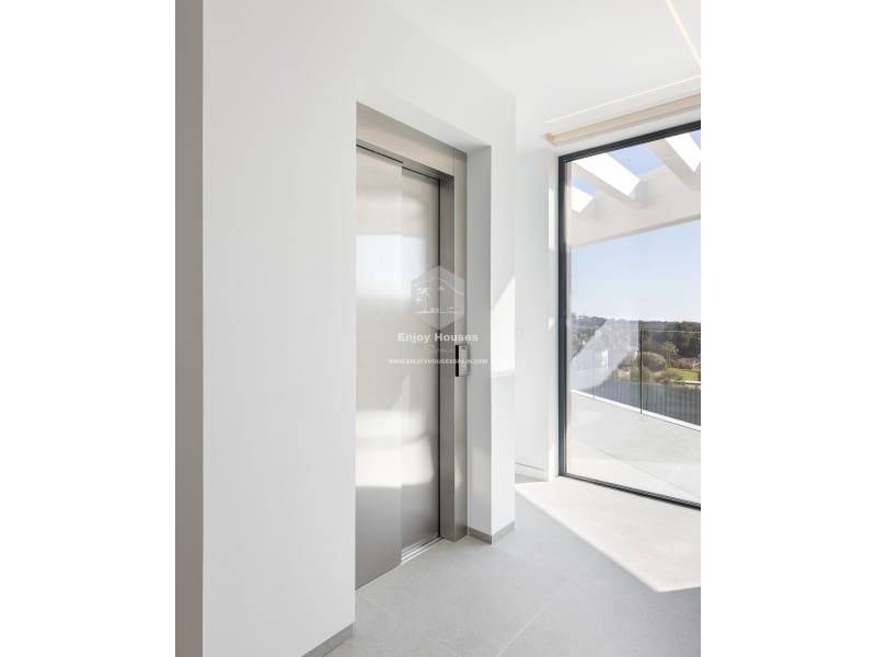 4 slaapkamer Villa te koop in Javea / Xabia met zwembad - € 3.995.000 (Ref: 8917050)