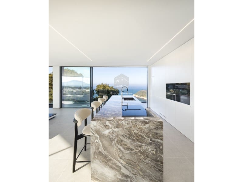 4 slaapkamer Villa te koop in Javea / Xabia met zwembad - € 3.995.000 (Ref: 8917050)